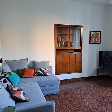 Stella Apartment By Quokka 360 - Past And Present In Como Luaran gambar