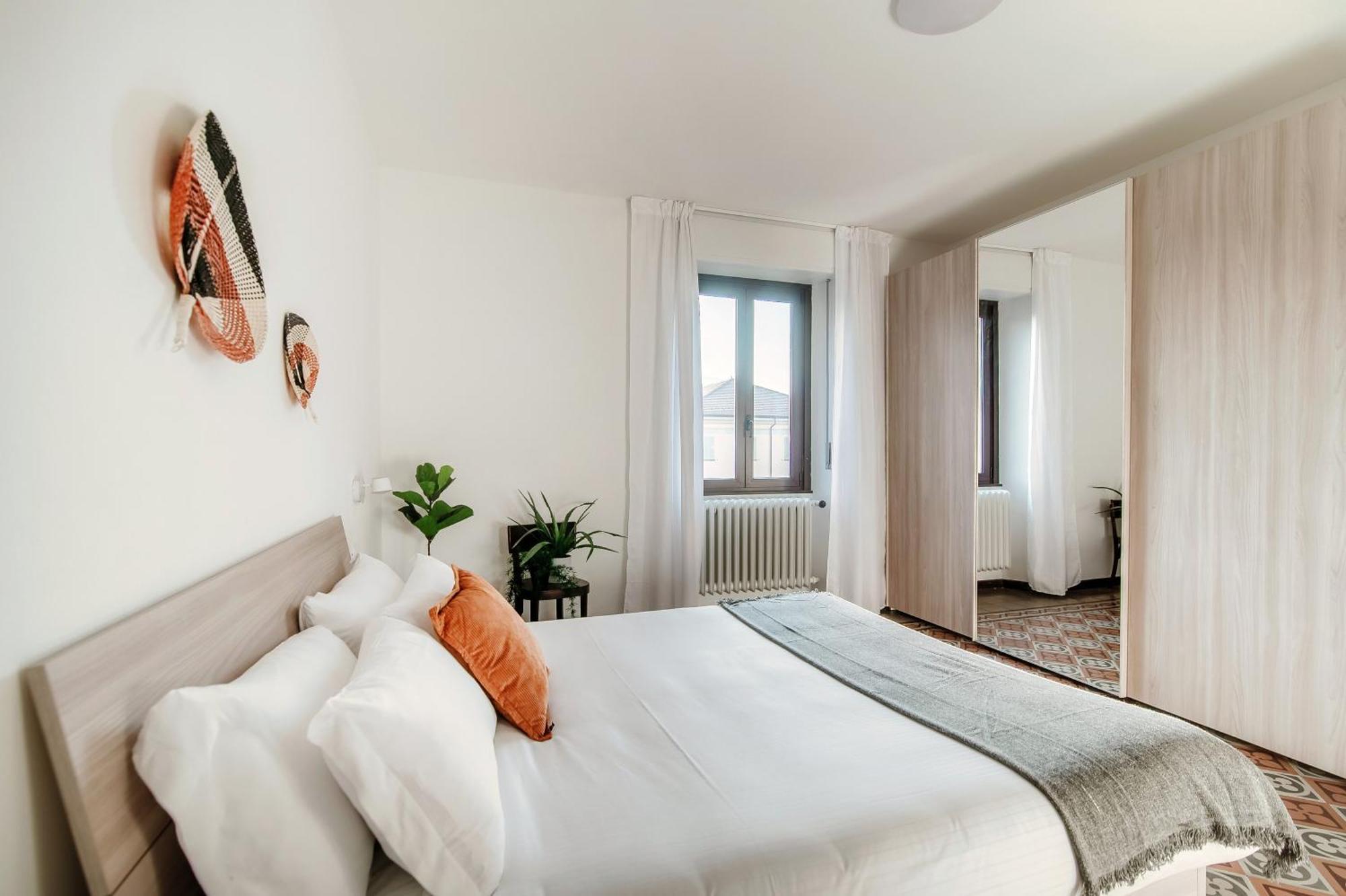Stella Apartment By Quokka 360 - Past And Present In Como Luaran gambar